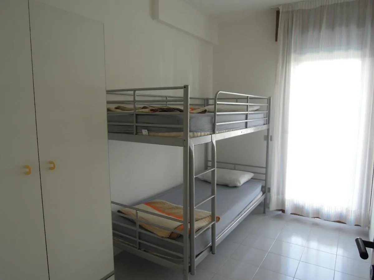 Wonderful Apartment Close To The Beach With Garden Bibione 0*,  Italy